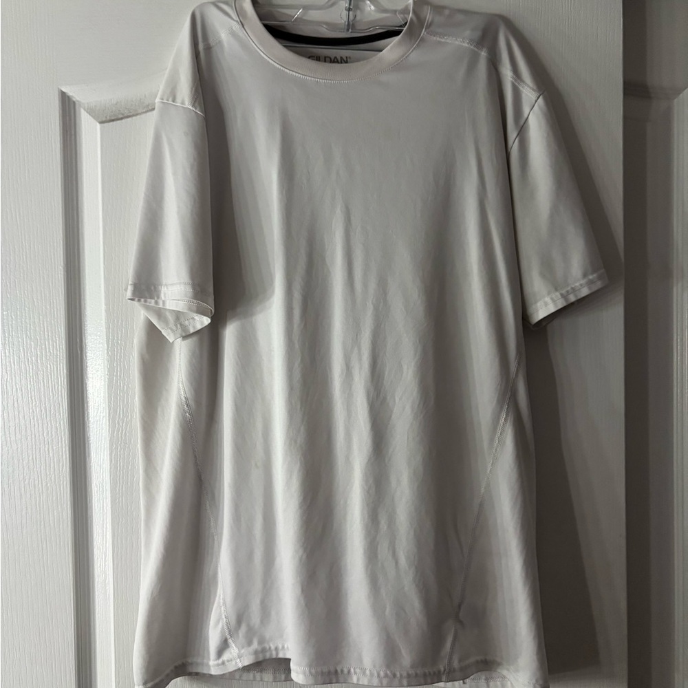 Gildan Men's Light Gray Short Sleeve Tee